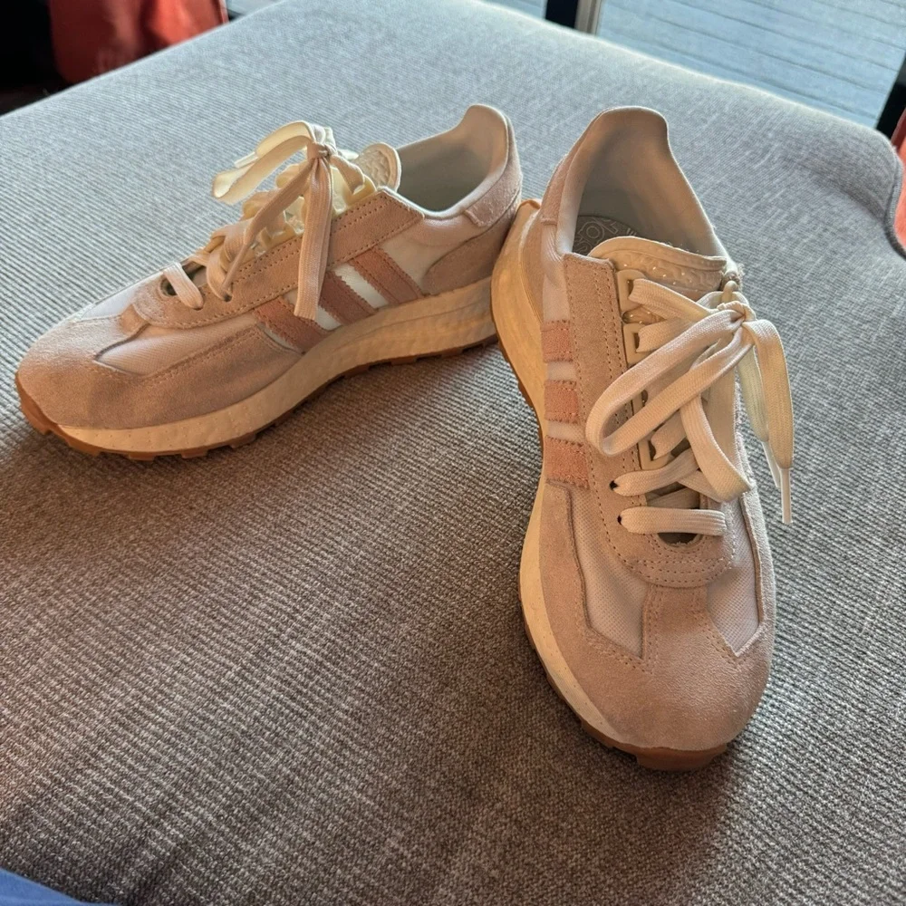 Adidas Retropy E5 Running Shoes - Picture 4 of 11